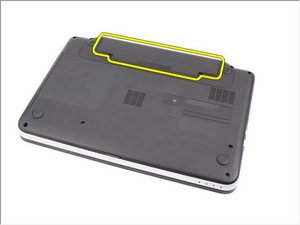 Langkah 1 — Mengeluarkan Baterai Laptop