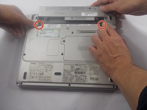 Langkah 1 — Matikan Laptop dan Lepaskan Baterai