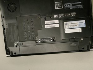 Langkah 1 — Matikan Laptop dan Cabut Kabel
