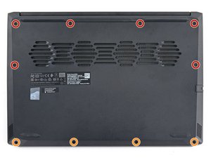 Langkah 1 — Lepaskan Tutup Bawah Laptop