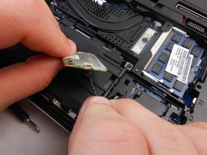 Langkah 3 — Lepaskan Kartu Modem