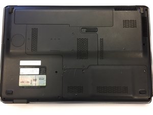 Langkah 1 — Matikan Laptop dan Lepaskan Baterai