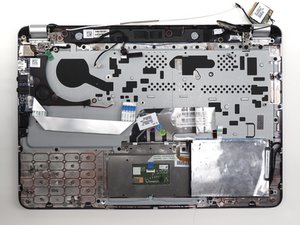 Langkah 3 — Mengganti Motherboard