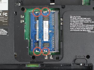 Langkah 3 — Ganti RAM dengan RAM Baru