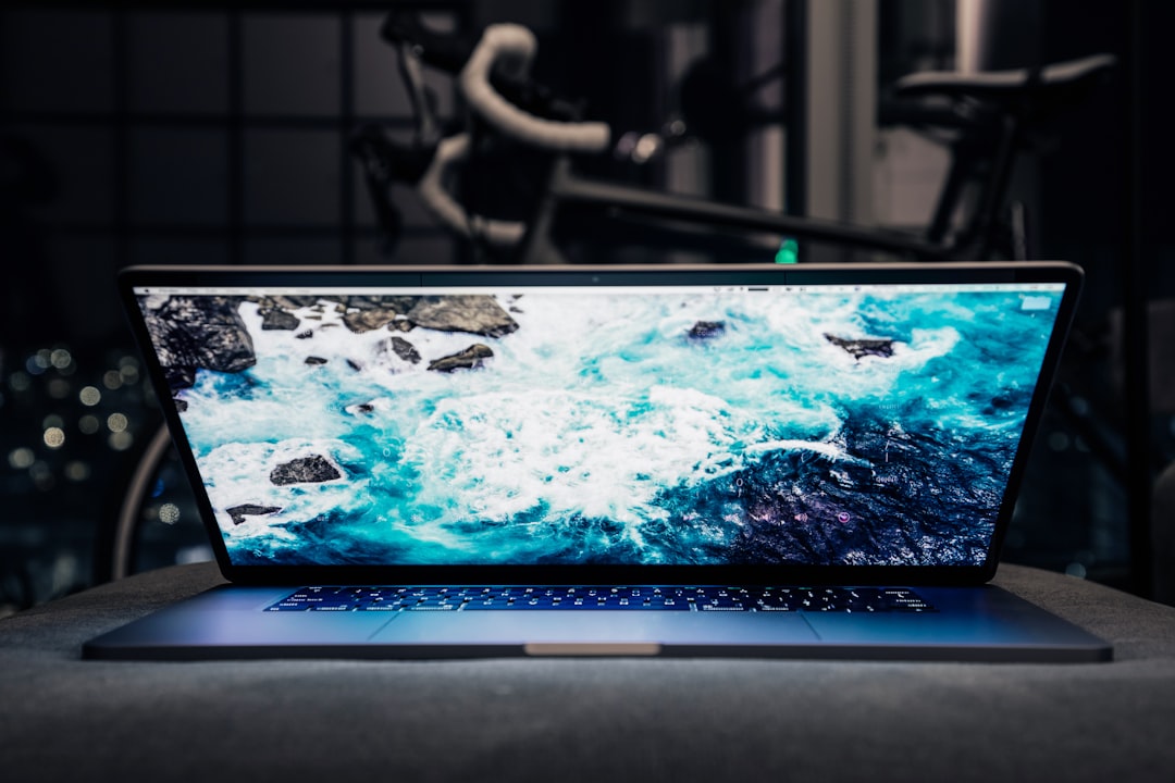 Ganti Layar MacBook Pro 17"