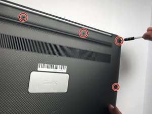 Langkah 1 — Lepaskan 10 Baut T5 3mm