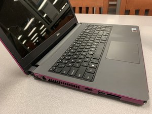 Langkah 3 — Mengangkat Keyboard