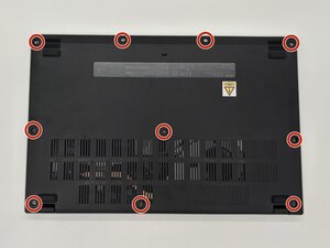 Langkah 1 — Matikan Laptop dan Buka Panel Bawah