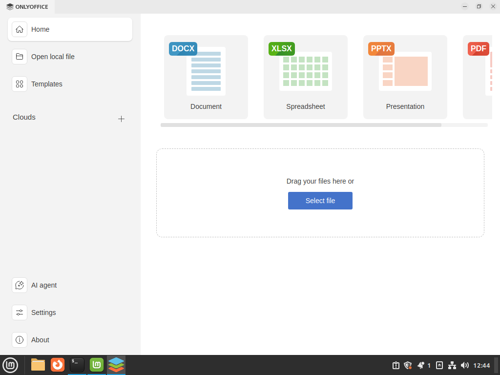OnlyOffice memperlihatkan pilihan DOCX, XLSX, PPTX, dan PDF