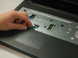 Langkah 6 — Mengeluarkan Touchpad