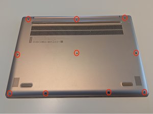 Langkah 1 — Membuka Tutup Bawah Laptop