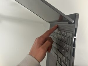 Langkah 5 — Matikan Sisa Daya Laptop
