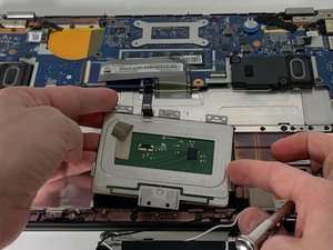 Langkah 5 — Mengganti touchpad