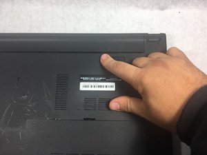 Langkah 2 — Lepaskan Baterai