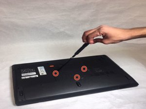 Langkah 1 — Membuka Casing Laptop