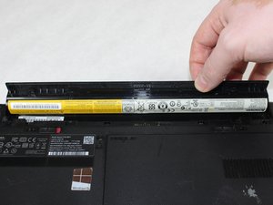Langkah 3 — Mengganti Hard Drive
