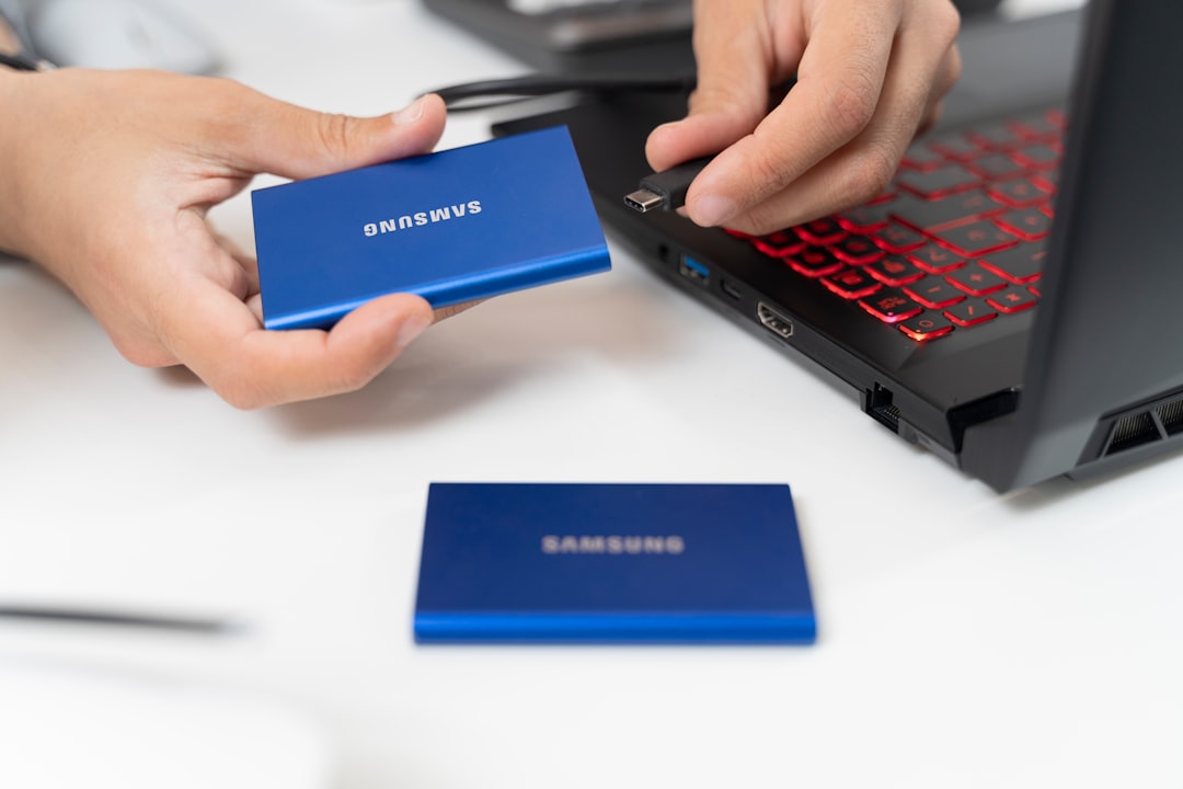 Cara Ganti SSD Lenovo Yoga 710-14IKB - Panduan Servis Laptop
