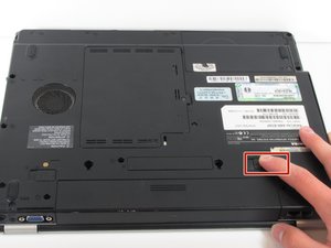 Langkah 2 — Buka Baterai Laptop