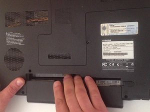 Langkah 1 — Matikan Laptop dan Cabut Kabel