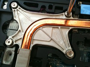 Langkah 3 — Mengangkat Heatsink