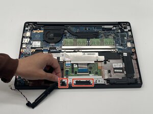 Langkah 3 — Mengangkat Speaker