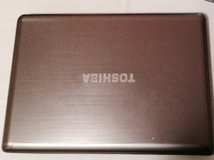 Langkah 1 — Persiapan Awal Sebelum Membuka Laptop