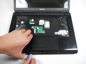Langkah 6 — Mengganti Speaker