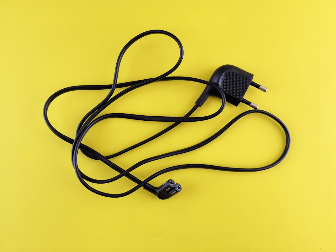 Cara Memasang Kabel Charger Laptop Acer Dell HP 3 Lubang