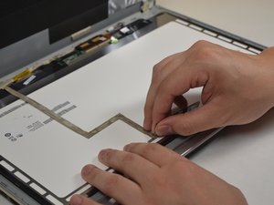 Langkah 3 — Lepaskan Kamera dan Mikrofon