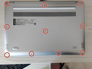 Langkah 1 — Menghilangkan Casing Bawah