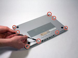 Langkah 1 — Membuka Tutup Belakang Laptop
