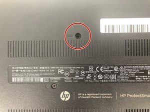 Langkah 1 — Membuka Screws Penahan Keyboard