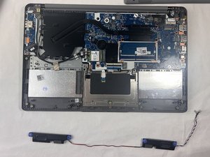 Langkah 5 — Lepaskan speaker dari casing
