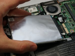 Langkah 4 — Mengangkat Hard Drive Lama