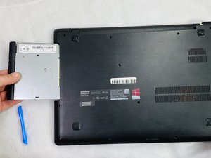 Langkah 3 — Mengeluarkan Drive Optik