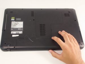 Langkah 2 — Buka Panel Baterai