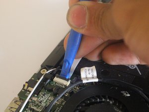 Langkah 2 — Menghubungkan Kabel Ribbon