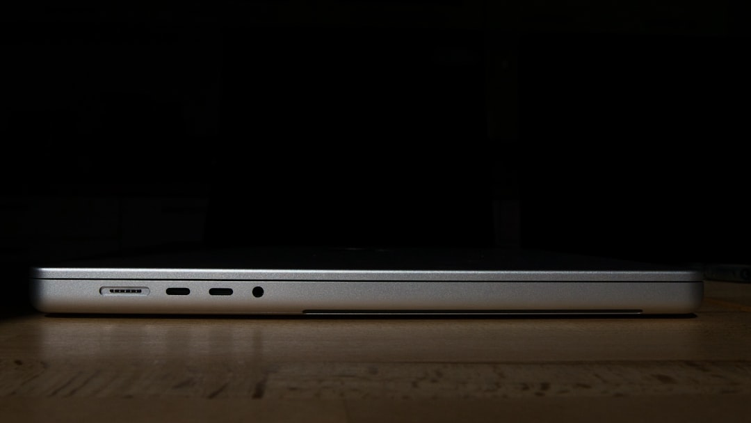 Ganti Kabel Upper Case MacBook Core Duo