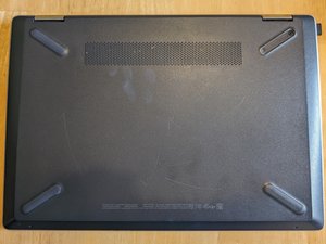 Langkah 1 — Membuka casing laptop
