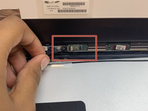 Langkah 6 — Mengeluarkan Kabel Layar