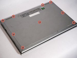 Langkah 1 — Membuka Tutup Belakang Laptop
