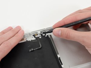 Langkah 3 — Menghilangkan Tape Penutup Mikrofon Kedua
