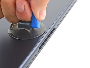 Langkah 2 — Pasang suction handle dan buka casing