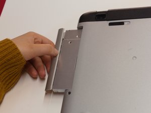 Langkah 2 — Membuka Disk Drive