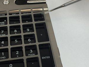 Langkah 1 — Langkah 1: Buka Penutup Keyboard