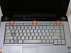 Langkah 1 — Persiapan dan Pemisahan Keyboard