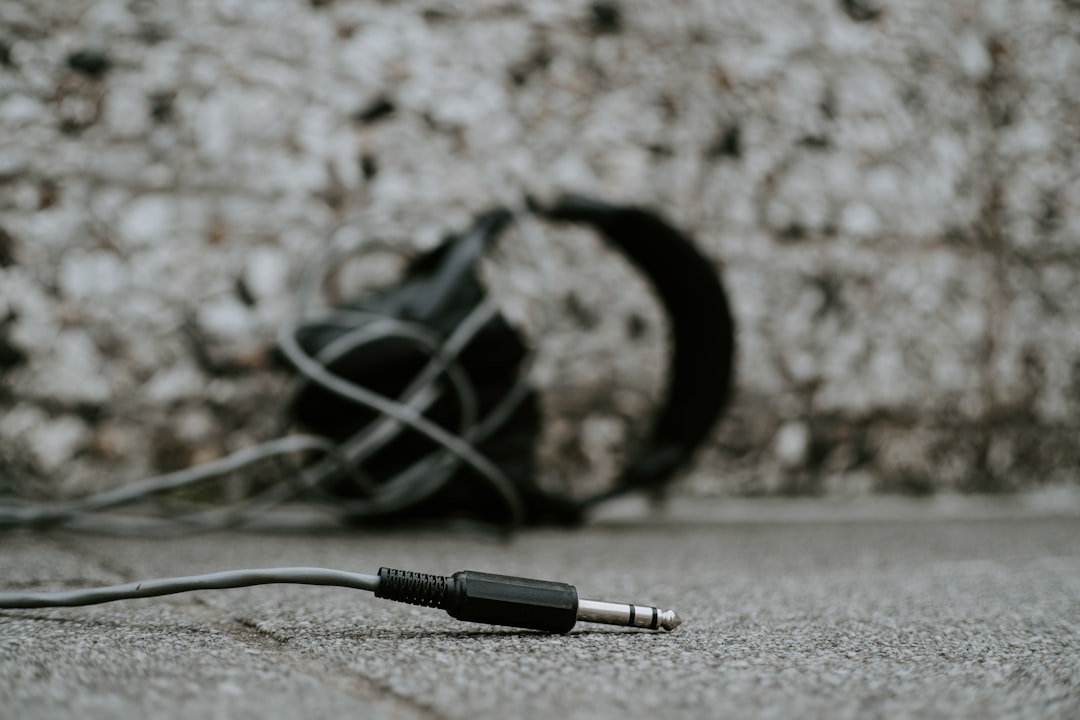 Penggantian Port Headphone MacBook Pro 14" 2023