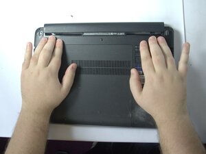 Langkah 3 — Ganti RAM HP ProBook 430 G3