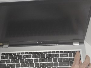 Langkah 1 — Matikan Laptop dan Cabut Kabel