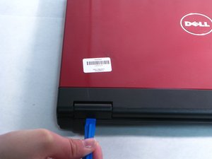 Langkah 2 — Menghilangkan Tutup Hinge